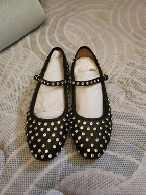 Steve Madden Black Mary Jane Flats with Chain Detail